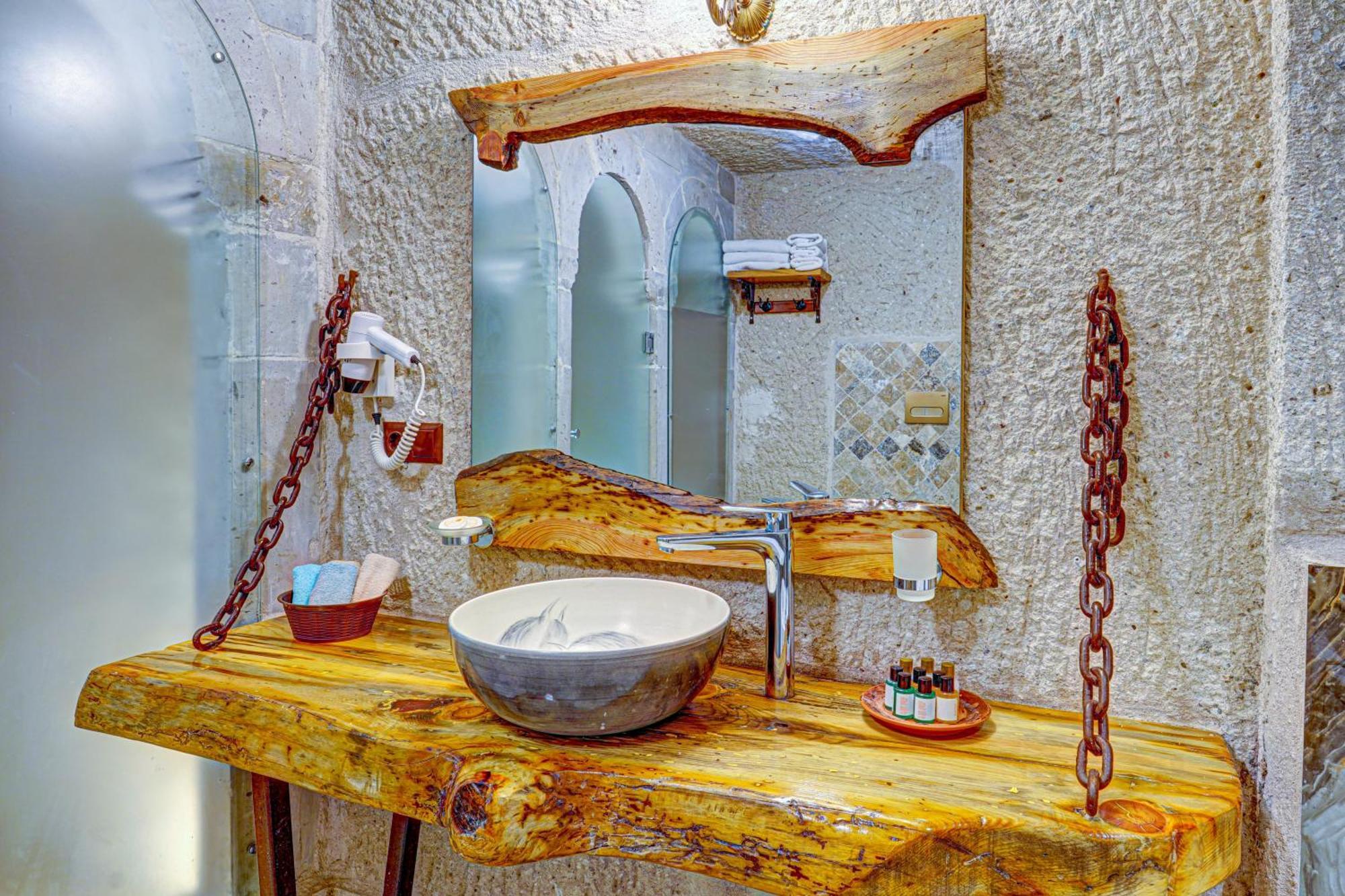 גורמה Aren Cave Hotel And Art Gallery מראה חיצוני תמונה