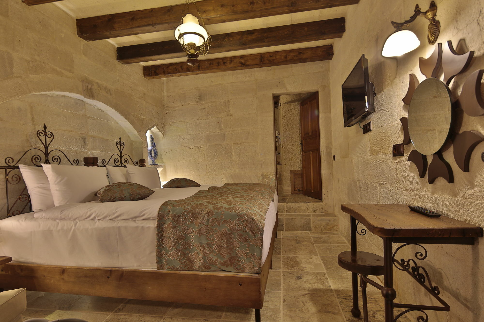 גורמה Aren Cave Hotel And Art Gallery מראה חיצוני תמונה