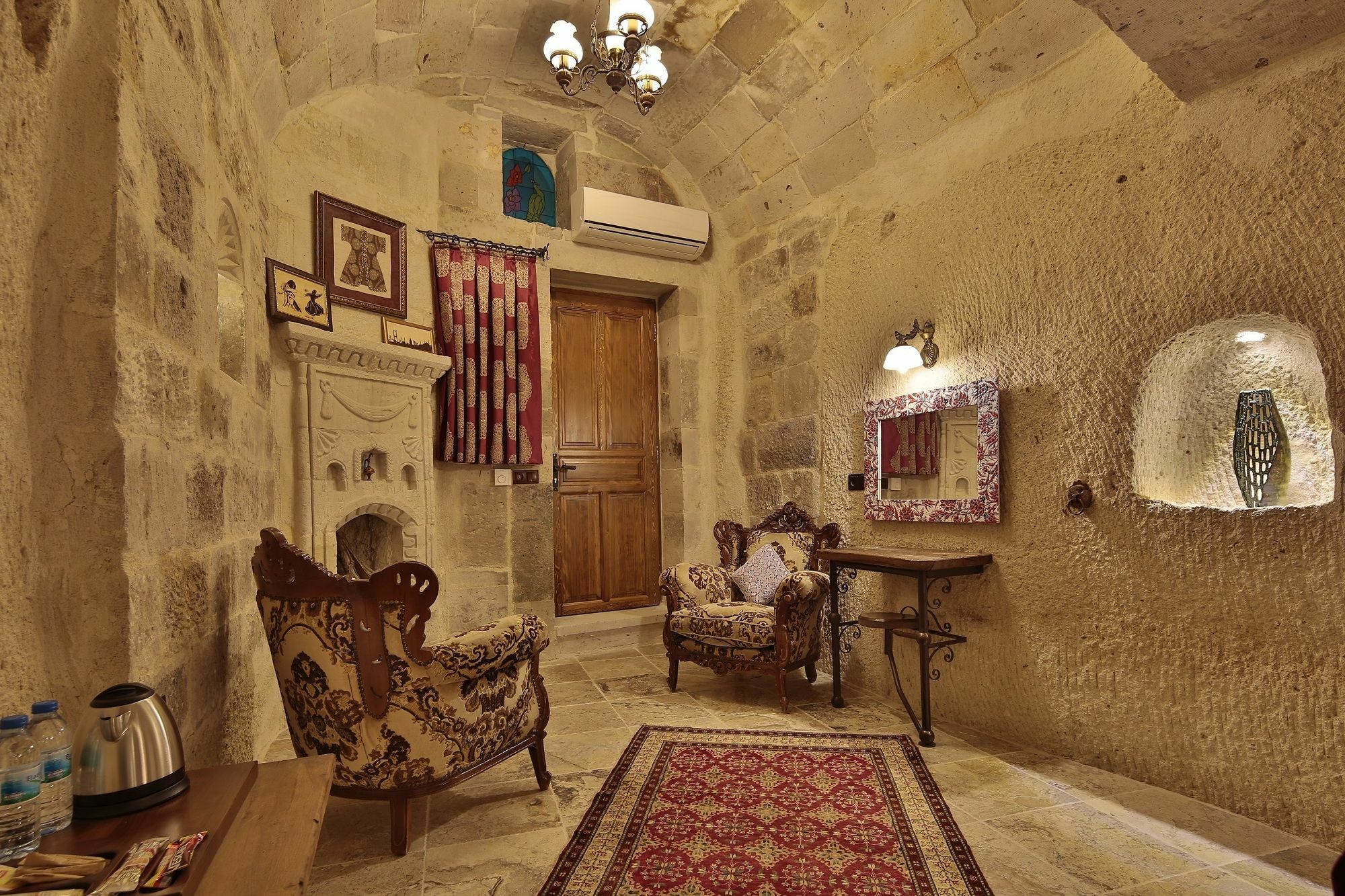 גורמה Aren Cave Hotel And Art Gallery מראה חיצוני תמונה