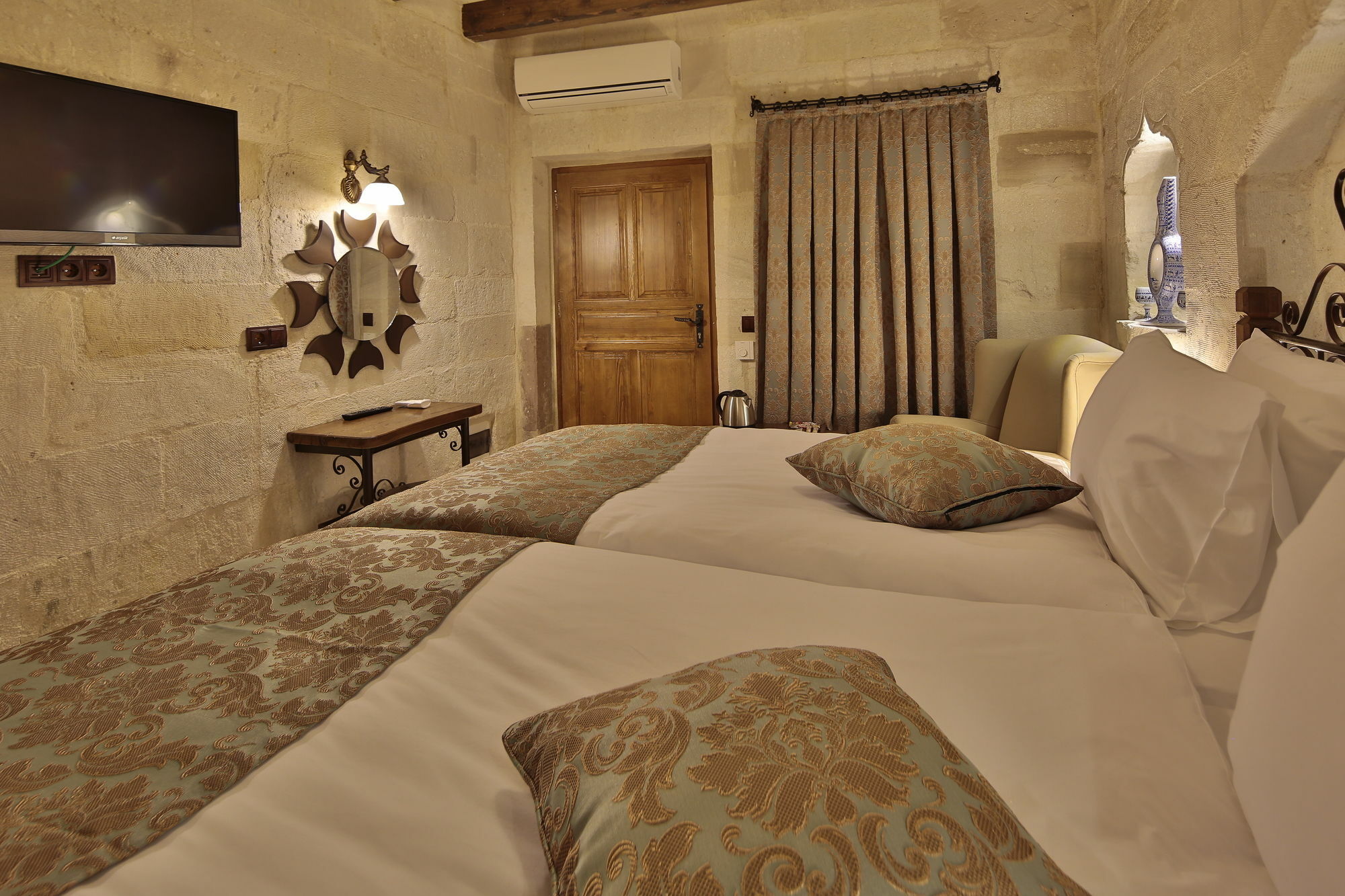 גורמה Aren Cave Hotel And Art Gallery מראה חיצוני תמונה